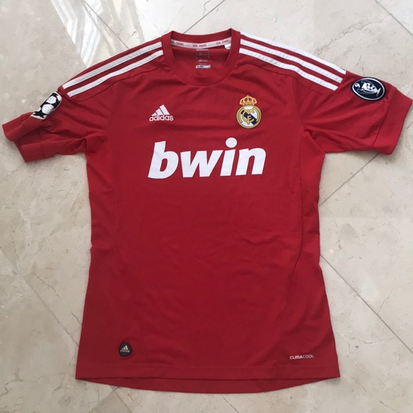 real madrid red jersey